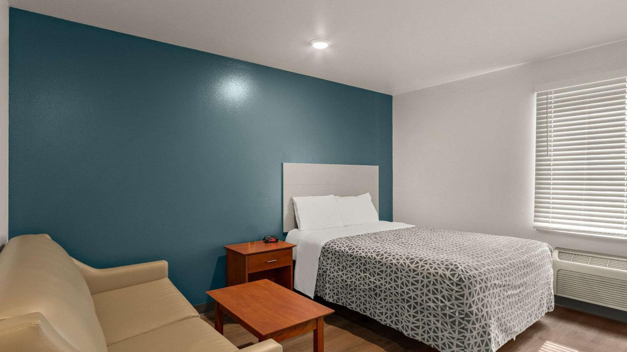 Woodspring Suites Evansville Exteriör bild